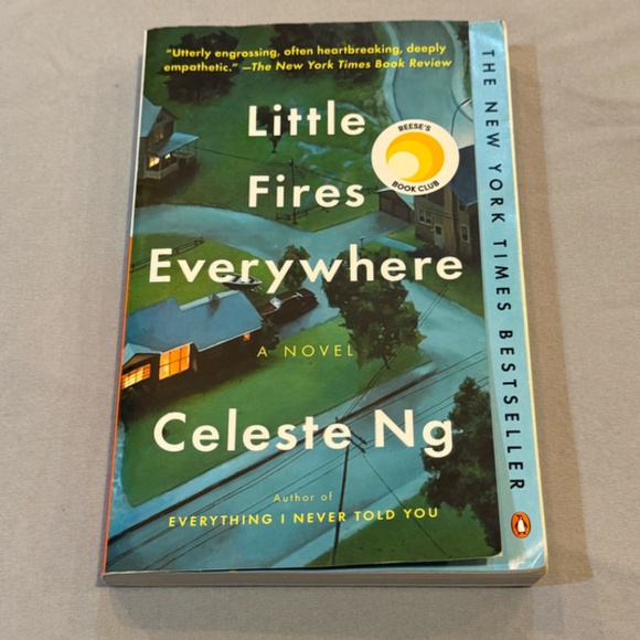 Little Fires Everywhere a novel paperback Celeste Ng - Picture 1 of 2